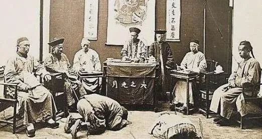 经济学的制度范式与中国经验