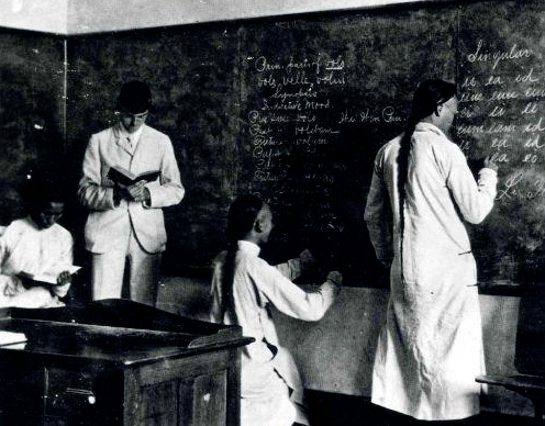 1867 年,一个小人物冒死抵制近代数学-人文百科