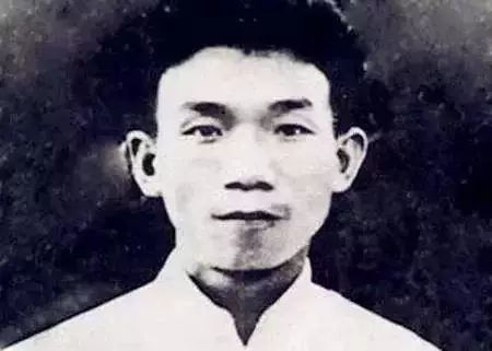 郁达夫