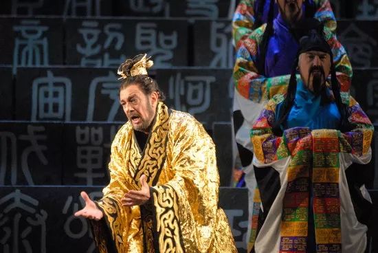 张艺谋执导的歌剧《秦始皇》在美国纽约大都会剧场上演
