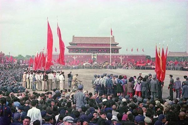 参加开国大典的群众