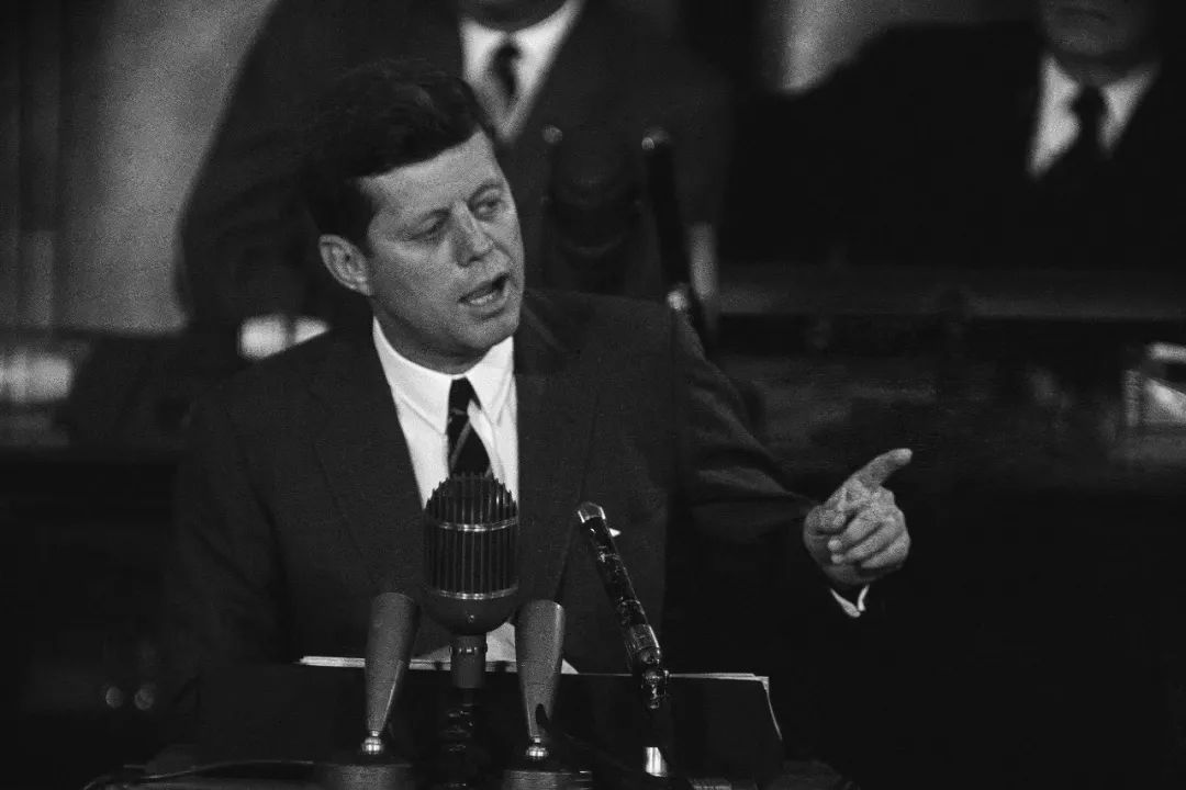 约翰·肯尼迪在1961年5月的国会联席会议上发言