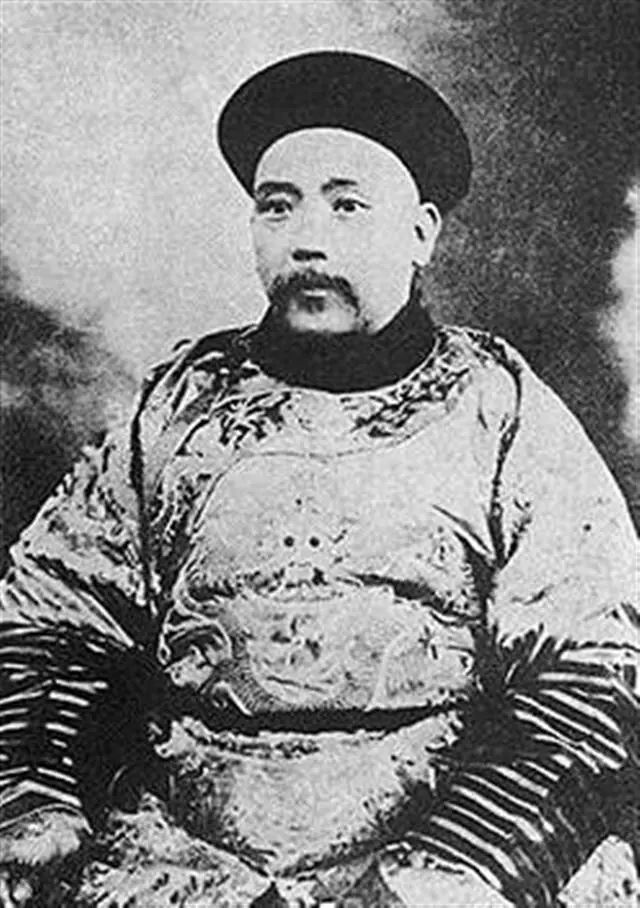 载沣