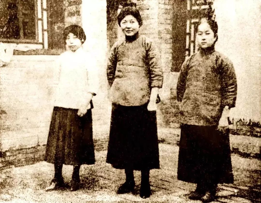 查晓园、奚浈、王兰三位旁听女生