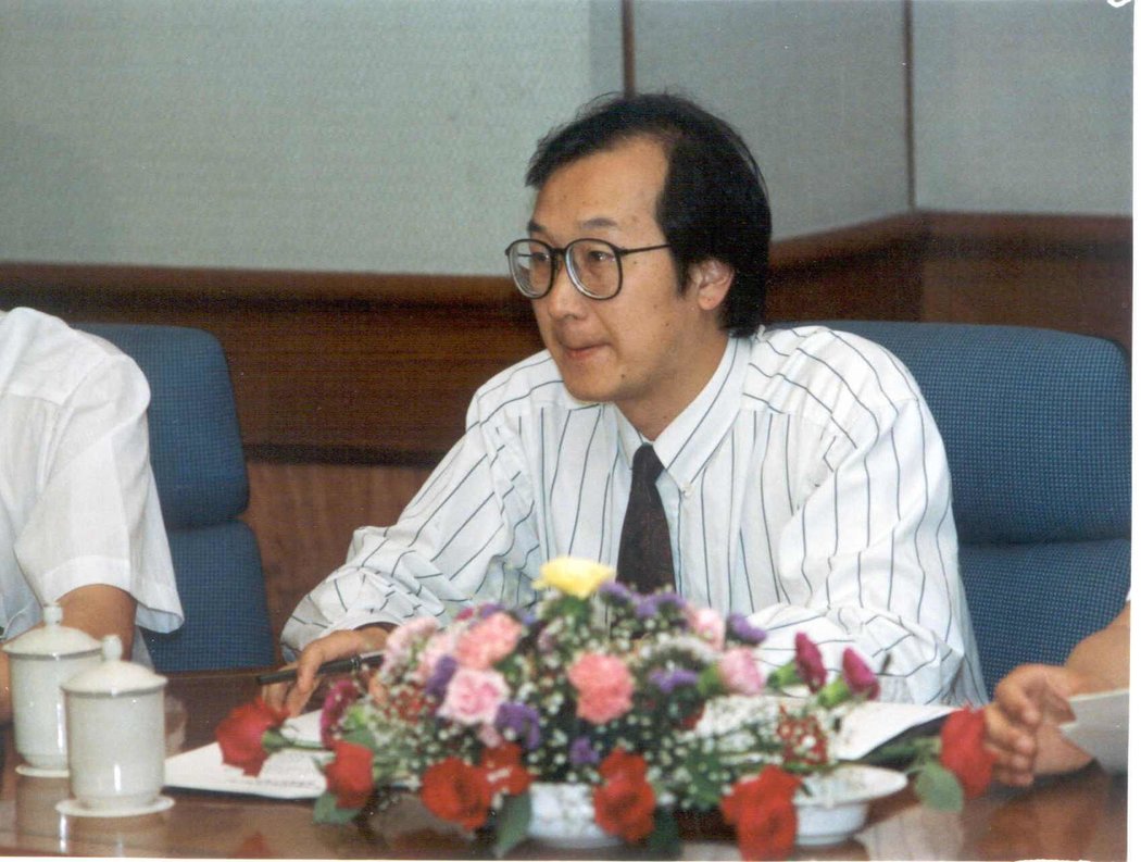1993年,冯仑于北京。