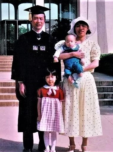 他短暂的一生就是世间一个罕见的传奇——纪念澳华经济学家杨小凯教授